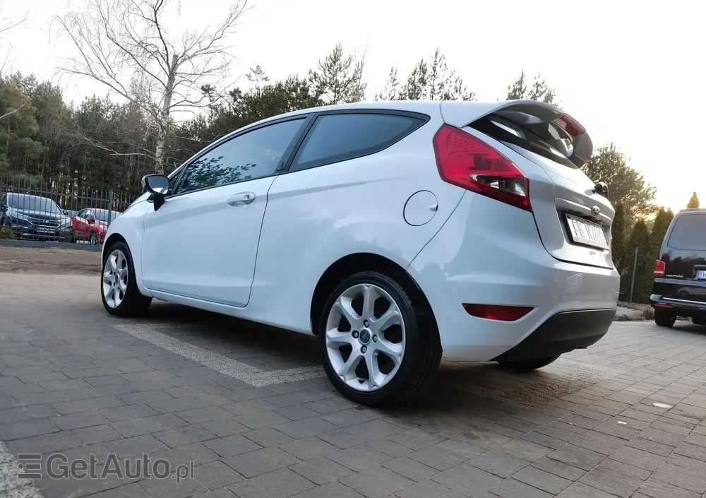FORD Fiesta 1.25 Champions Edition
