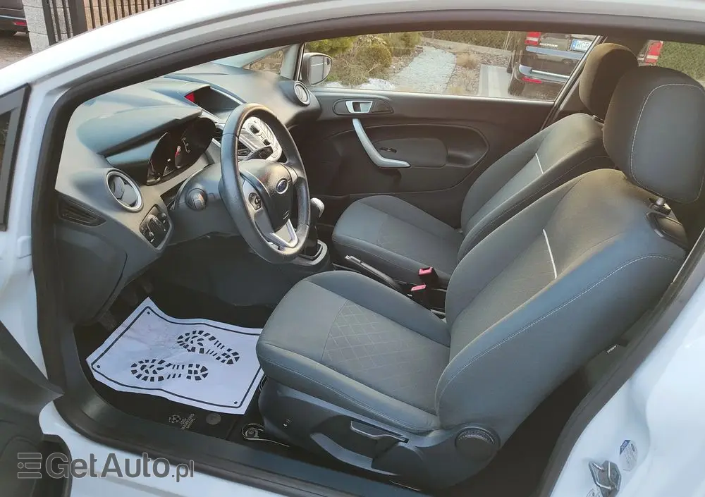 FORD Fiesta 1.25 Champions Edition