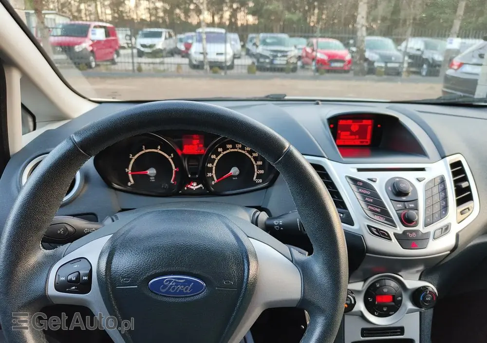 FORD Fiesta 1.25 Champions Edition