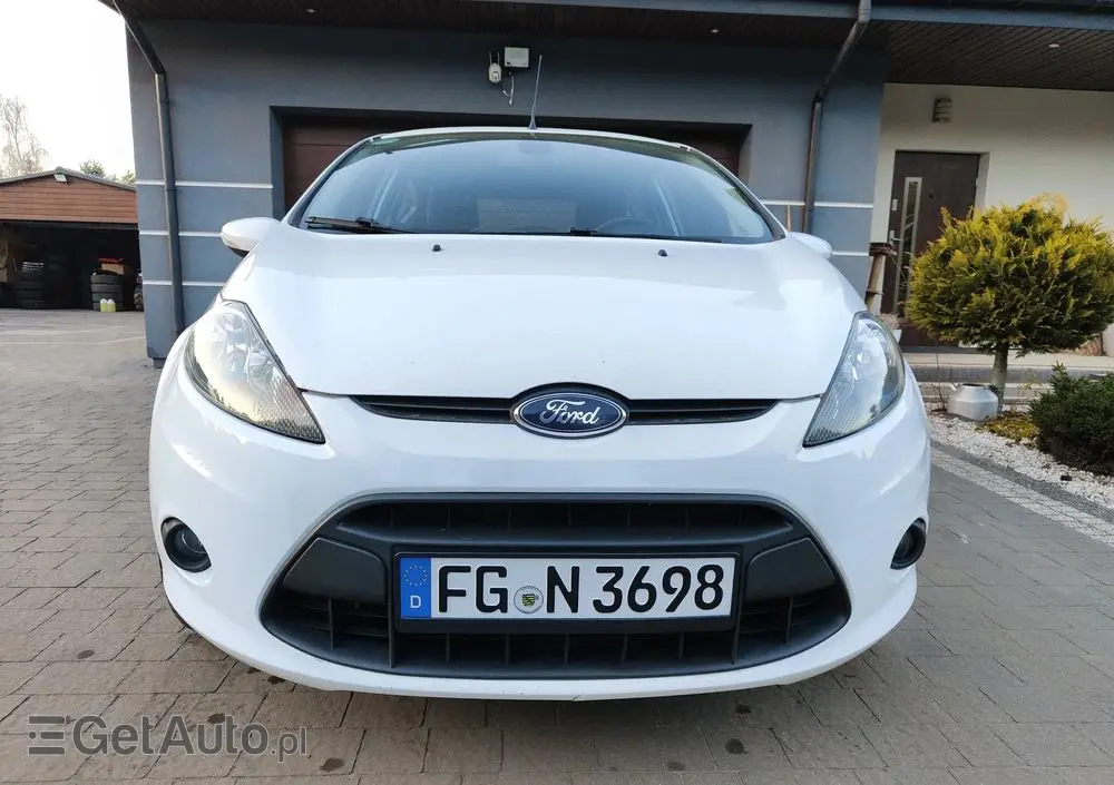 FORD Fiesta 1.25 Champions Edition