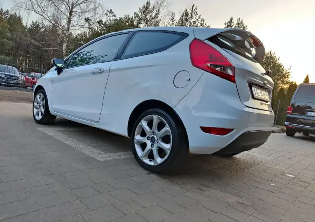 FORD Fiesta 1.25 Champions Edition