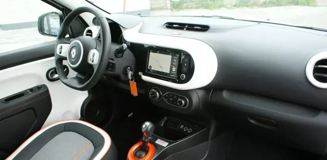RENAULT Twingo 