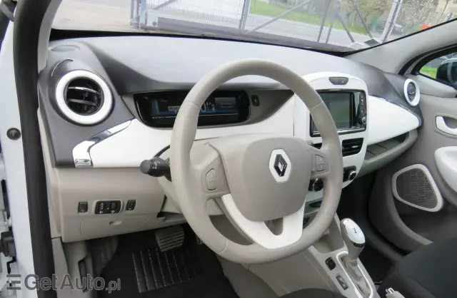 RENAULT Zoe 