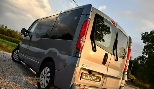 OPEL Vivaro 