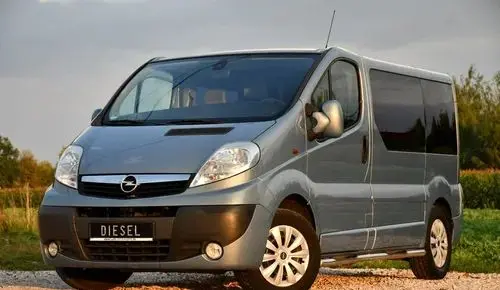 OPEL Vivaro 