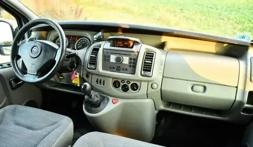 OPEL Vivaro 