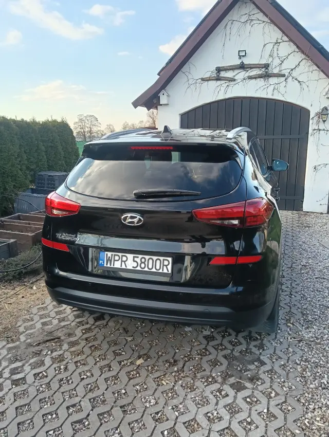 HYUNDAI Tucson 