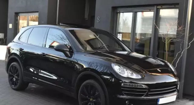 PORSCHE Cayenne 