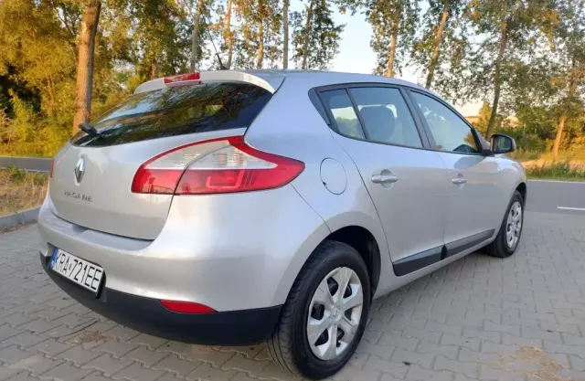 RENAULT Megane 