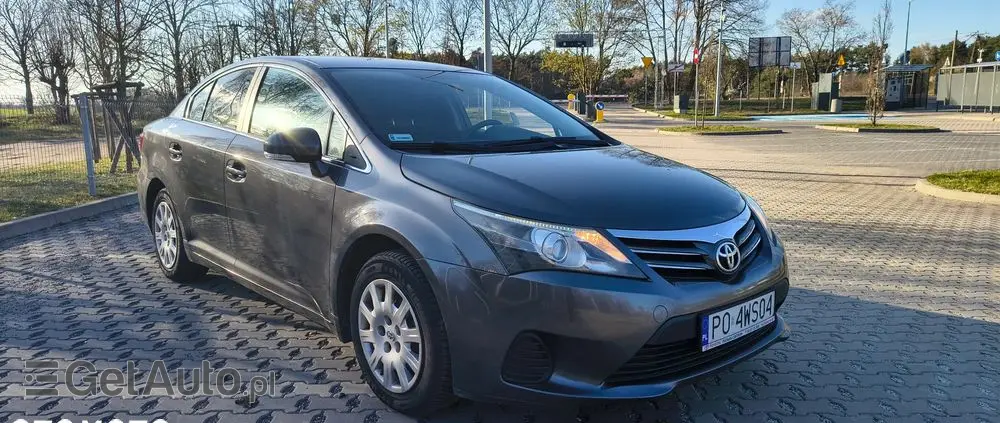 TOYOTA Avensis 1.8 Active