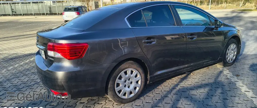 TOYOTA Avensis 1.8 Active