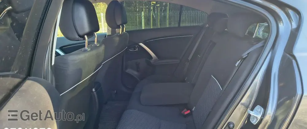 TOYOTA Avensis 1.8 Active