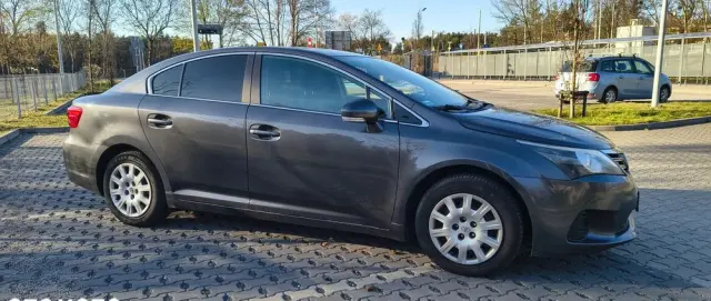 TOYOTA Avensis 1.8 Active