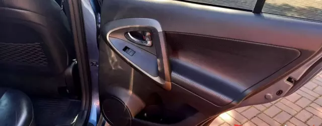 TOYOTA RAV4 2.0 VVT-i (158 KM) 4WD