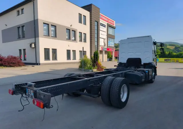 RENAULT Gama D 16.250  rama do zabudowy poduszka blokada mostu 