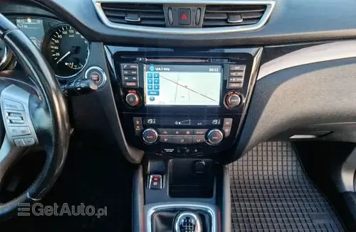 NISSAN Qashqai 2 