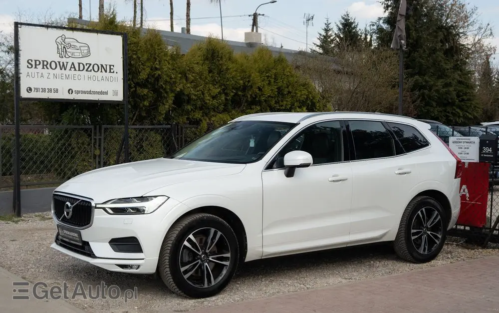 VOLVO XC 60 D4 AWD Geartronic Momentum