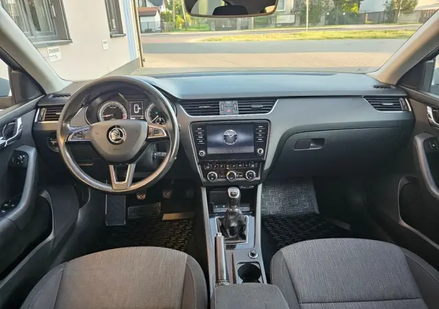 SKODA Octavia 2.0 TDI Elegance