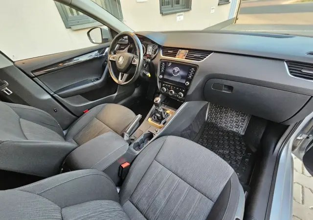 SKODA Octavia 2.0 TDI Elegance
