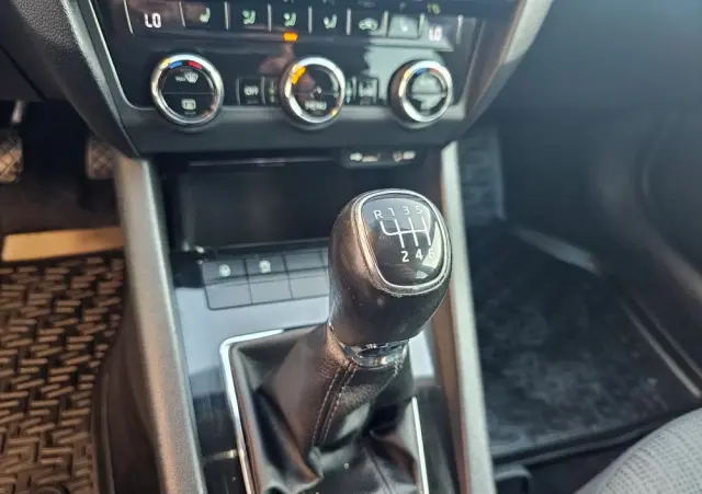 SKODA Octavia 2.0 TDI Elegance