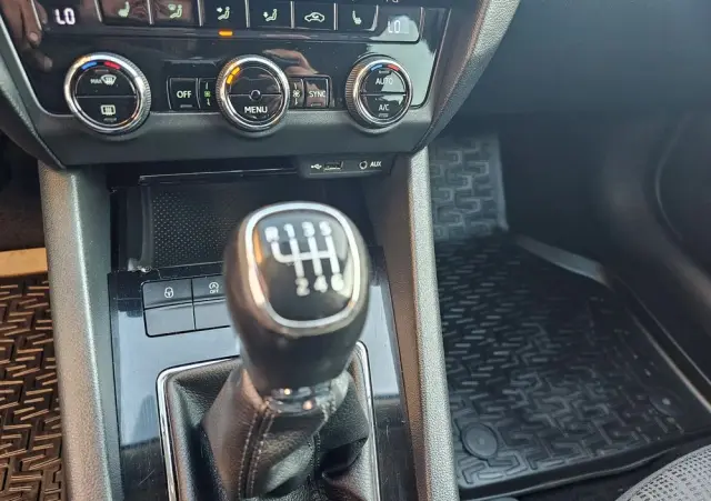 SKODA Octavia 2.0 TDI Elegance