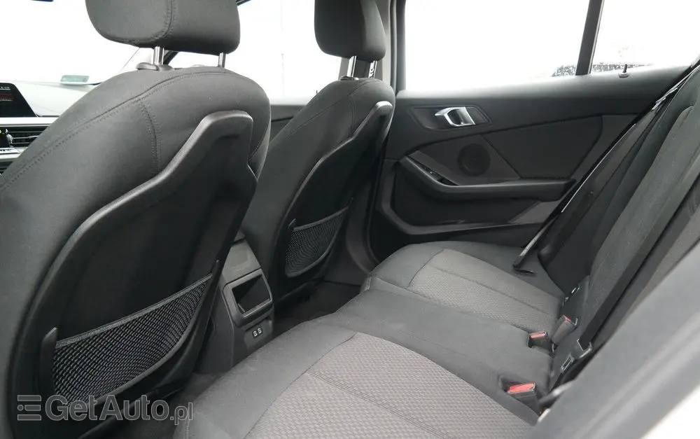 BMW Seria 1 118i Advantage