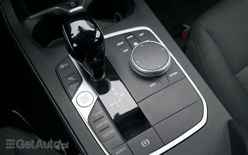 BMW Seria 1 118i Advantage