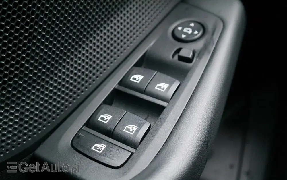 BMW Seria 1 118i Advantage