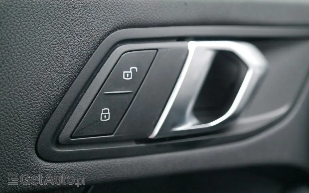 BMW Seria 1 118i Advantage