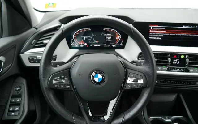 BMW Seria 1 118i Advantage
