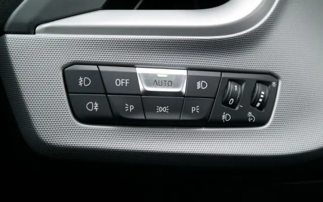 BMW Seria 1 118i Advantage