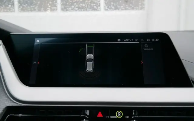 BMW Seria 1 118i Advantage