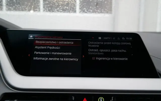 BMW Seria 1 118i Advantage