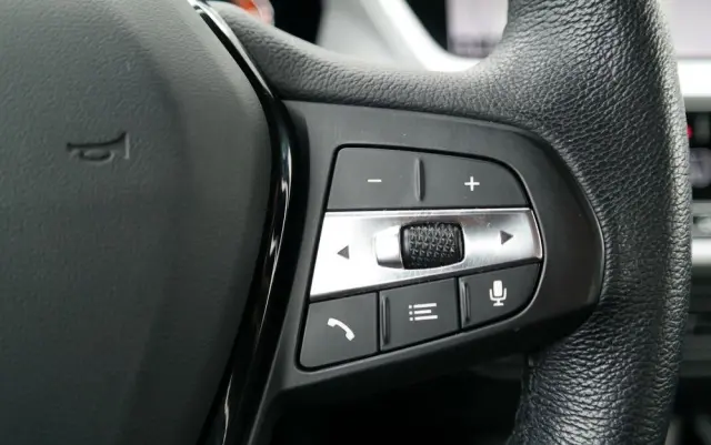 BMW Seria 1 118i Advantage