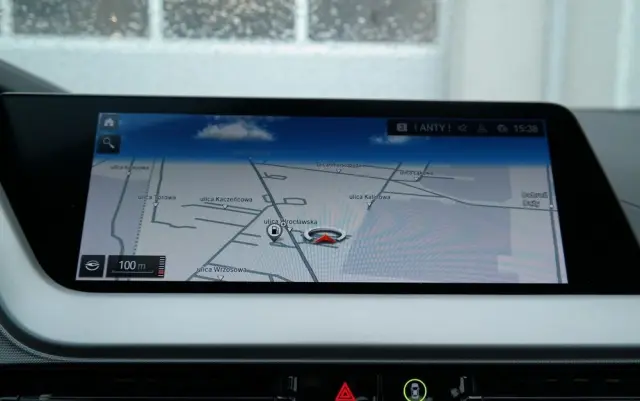 BMW Seria 1 118i Advantage