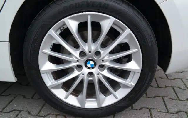 BMW Seria 1 118i Advantage