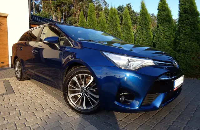 TOYOTA Avensis 1.8 Prestige MS