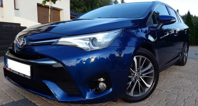 TOYOTA Avensis 1.8 Prestige MS