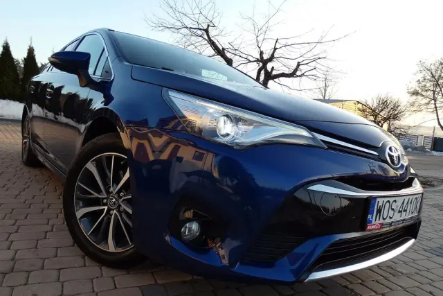 TOYOTA Avensis 1.8 Prestige MS