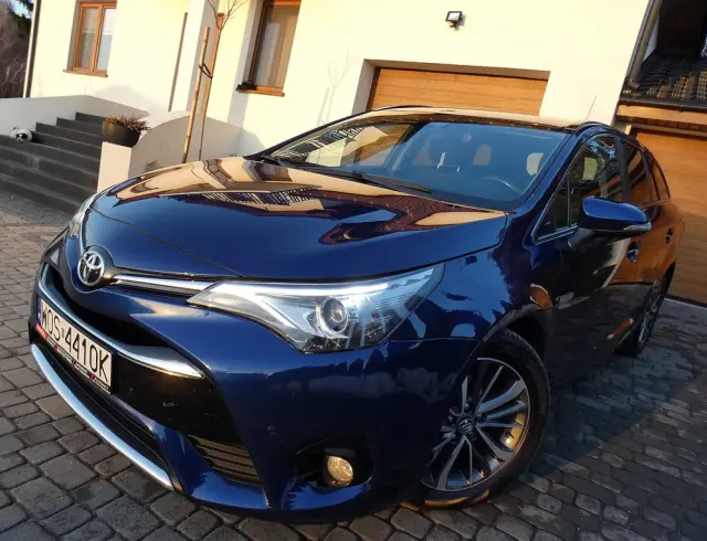 TOYOTA Avensis 1.8 Prestige MS