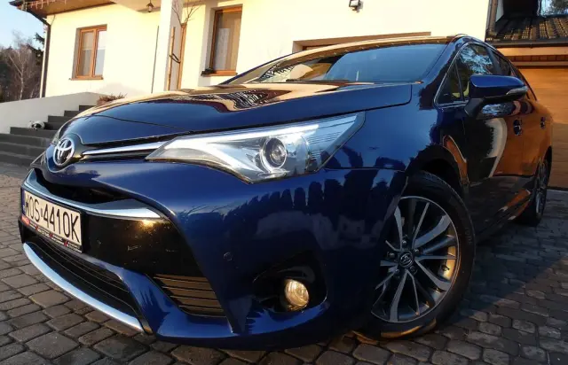 TOYOTA Avensis 1.8 Prestige MS