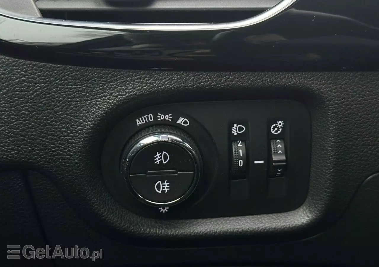 OPEL Astra V 1.4 T Dynamic S&S