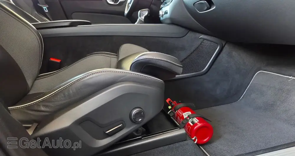 VOLVO XC 60 D4 Geartronic RDesign