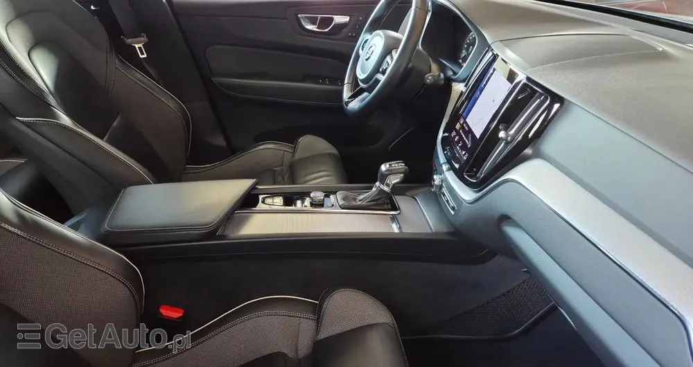 VOLVO XC 60 D4 Geartronic RDesign
