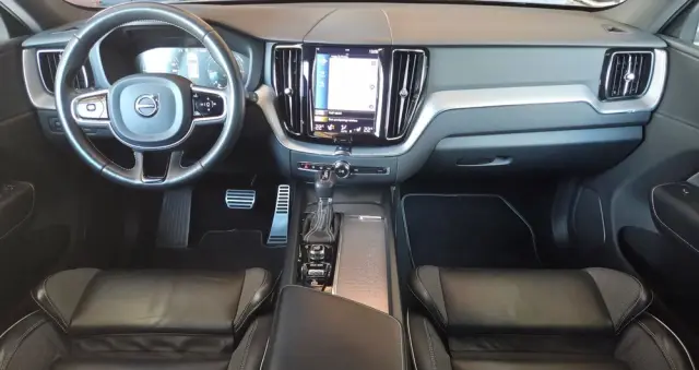 VOLVO XC 60 D4 Geartronic RDesign