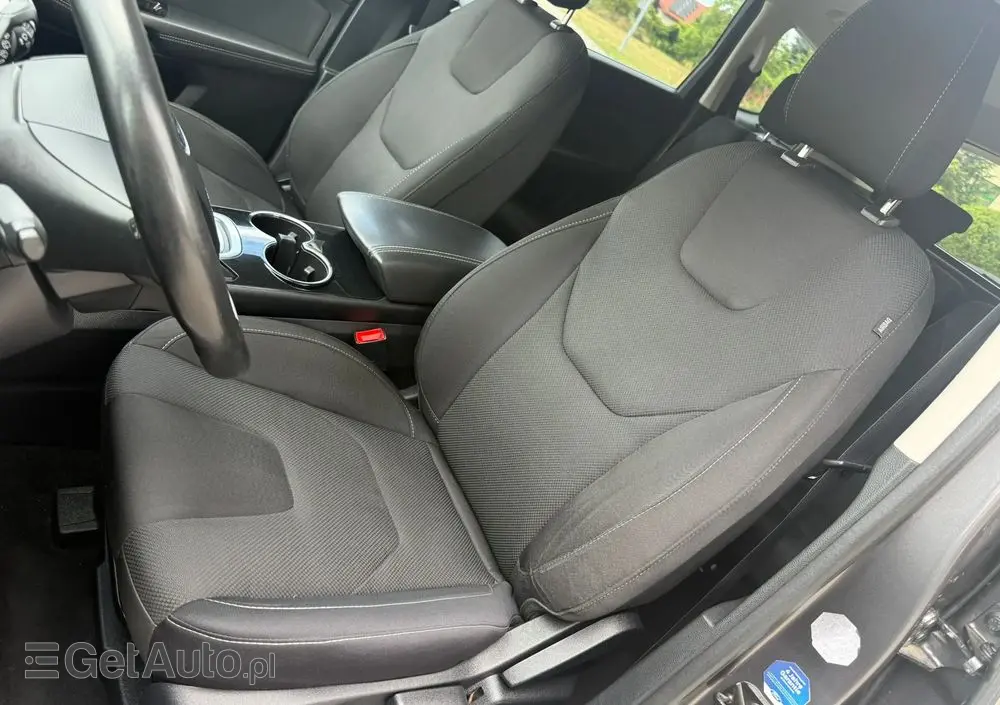 FORD S-Max 2.0 TDCi Titanium