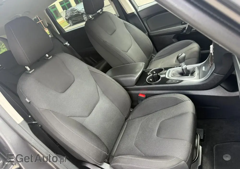 FORD S-Max 2.0 TDCi Titanium