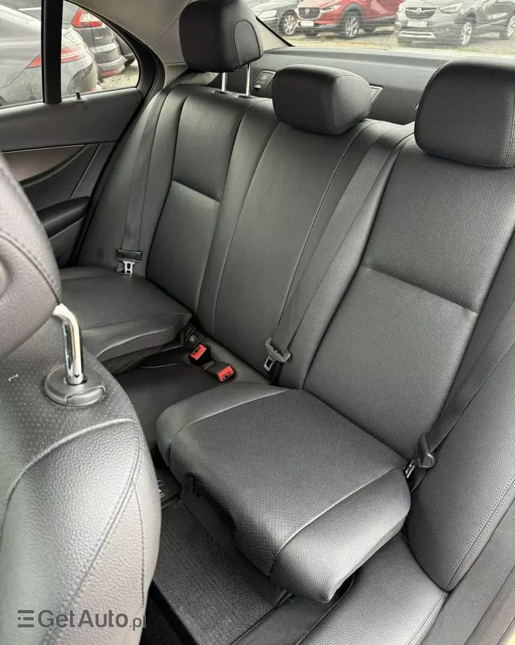 MERCEDES-BENZ Klasa E 200 d 9G-TRONIC