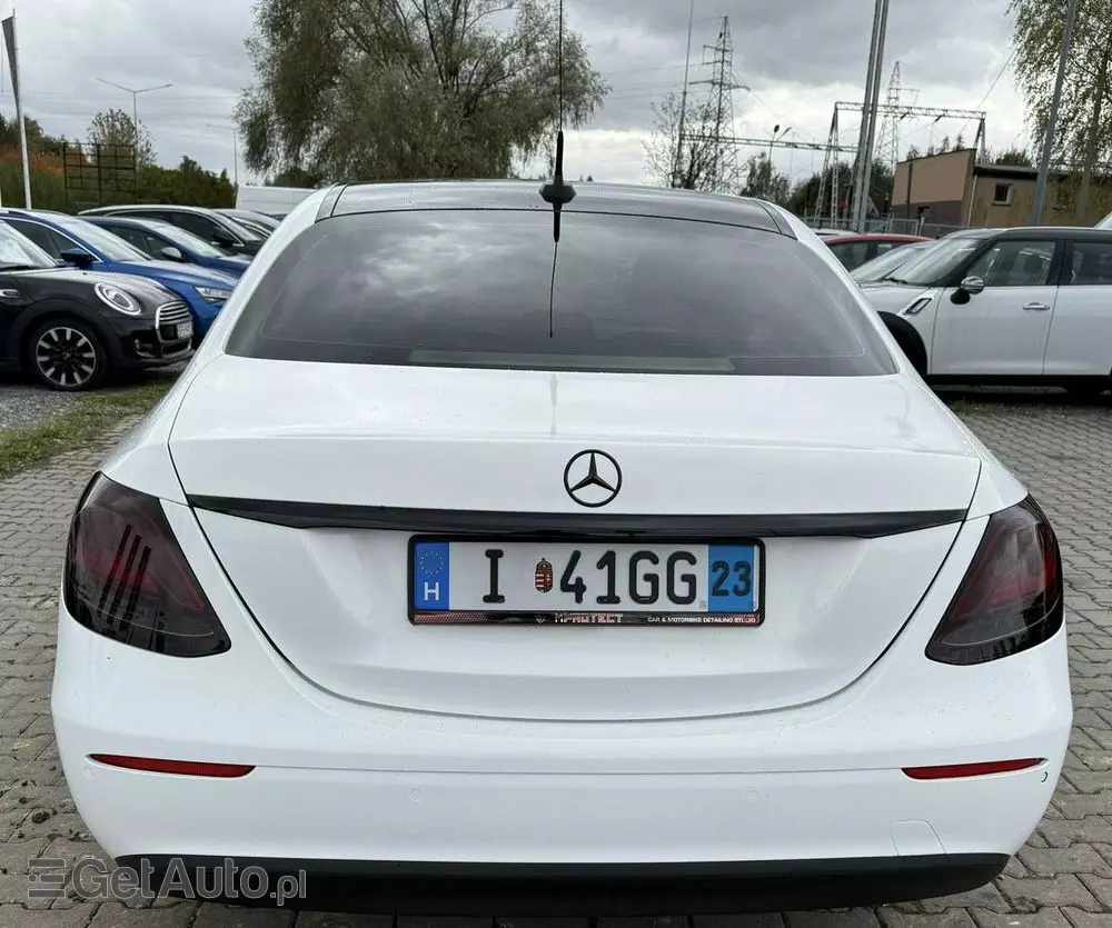 MERCEDES-BENZ Klasa E 200 d 9G-TRONIC