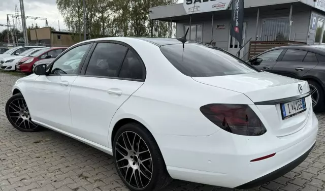 MERCEDES-BENZ Klasa E 200 d 9G-TRONIC